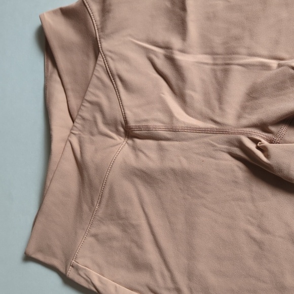 LA Hearts By Pacsun Active Crossband Biker Shorts Tan Cream Women's Size Small - Picture 2 of 4